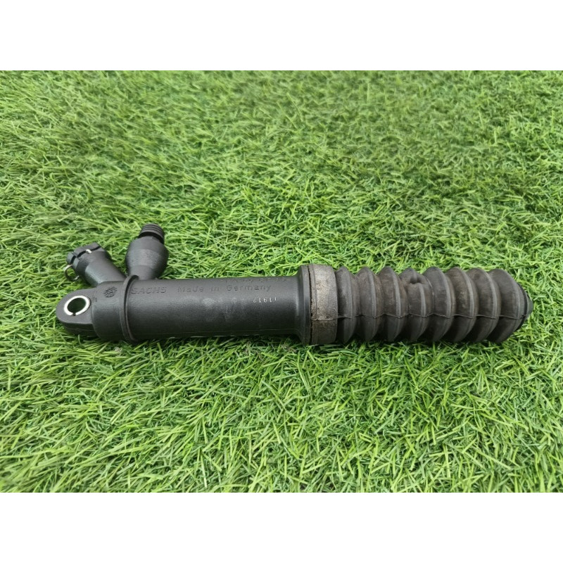 Рабочий цилиндр сцепления (трансмиссия) AUDI A6 C7 2011 2.0 tdi 8k0721257a