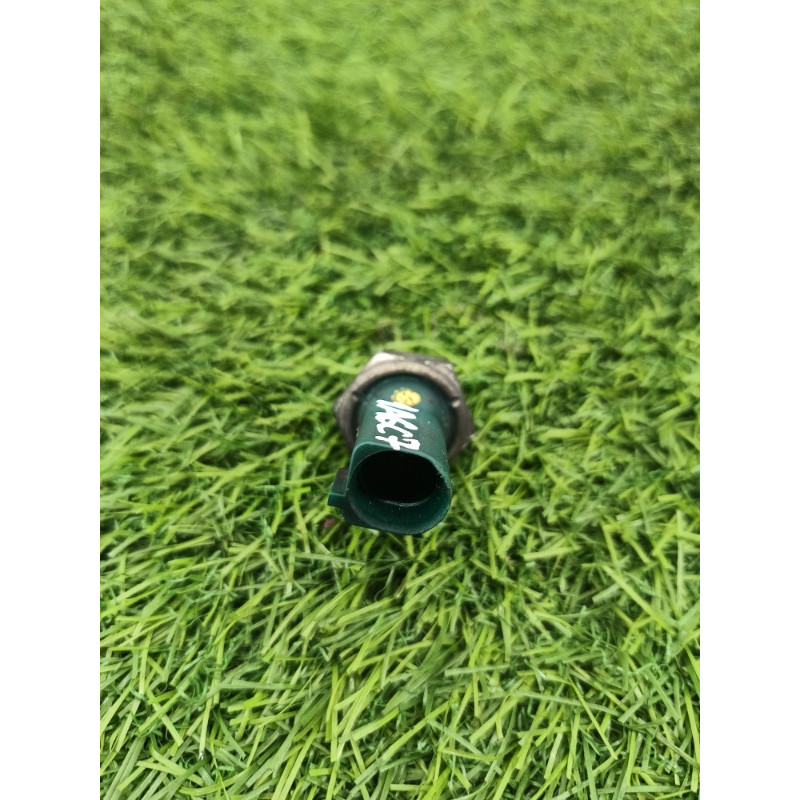 Датчик давления масла (электрика двигателя) AUDI A6 C7 2011 2.0 tdi 036919081c