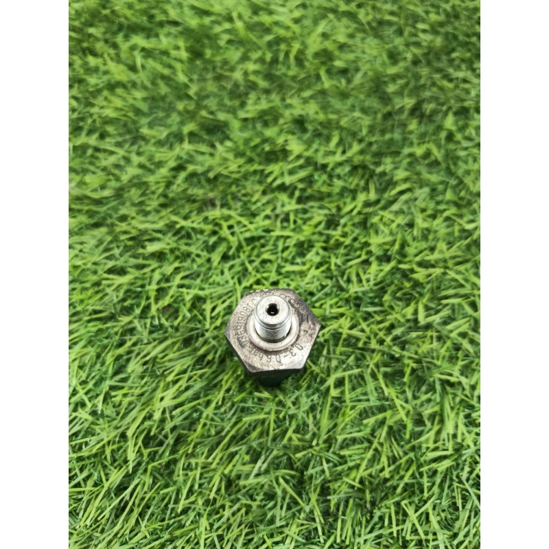 Датчик давления масла (электрика двигателя) AUDI A6 C7 2011 2.0 tdi 036919081c