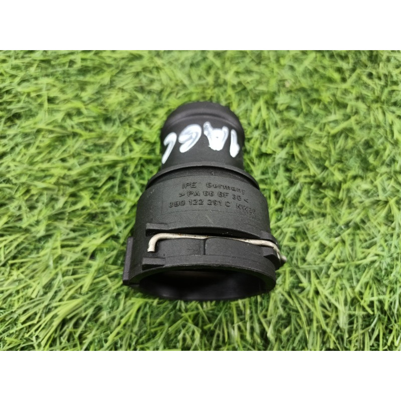 Фланец (система охлаждения) AUDI A6 C7 2011 2.0 tdi 3b0122291c