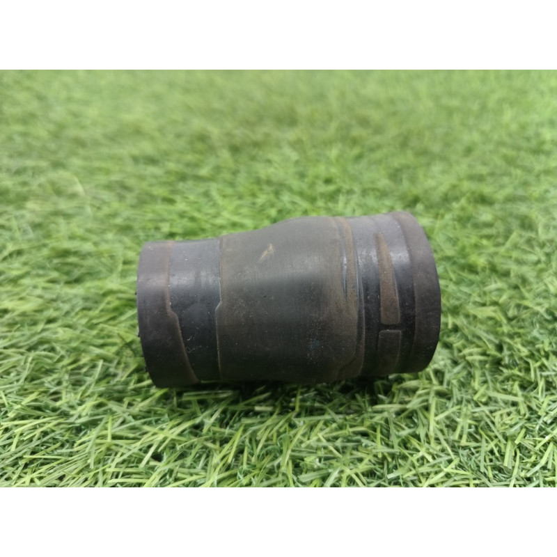 Патрубок (система охлаждения) AUDI A6 C7 2011 2.0 tdi 03l121101