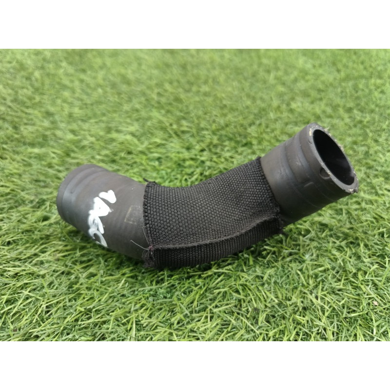 Патрубок (система охлаждения) AUDI A6 C7 2011 2.0 tdi