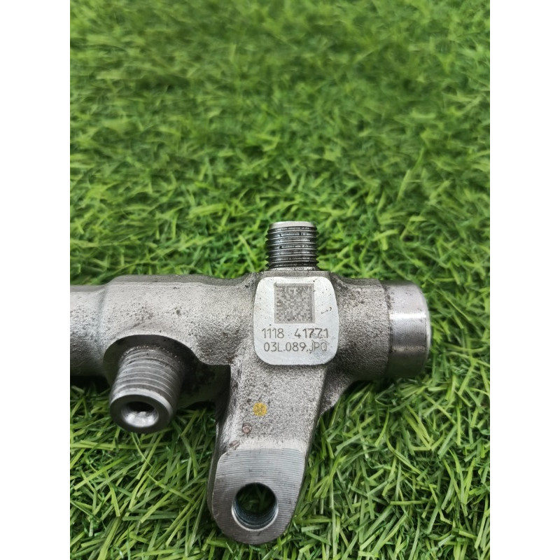 Топливная рампа (топливная система) AUDI A6 C7 2011 2.0 tdi 03l130089q