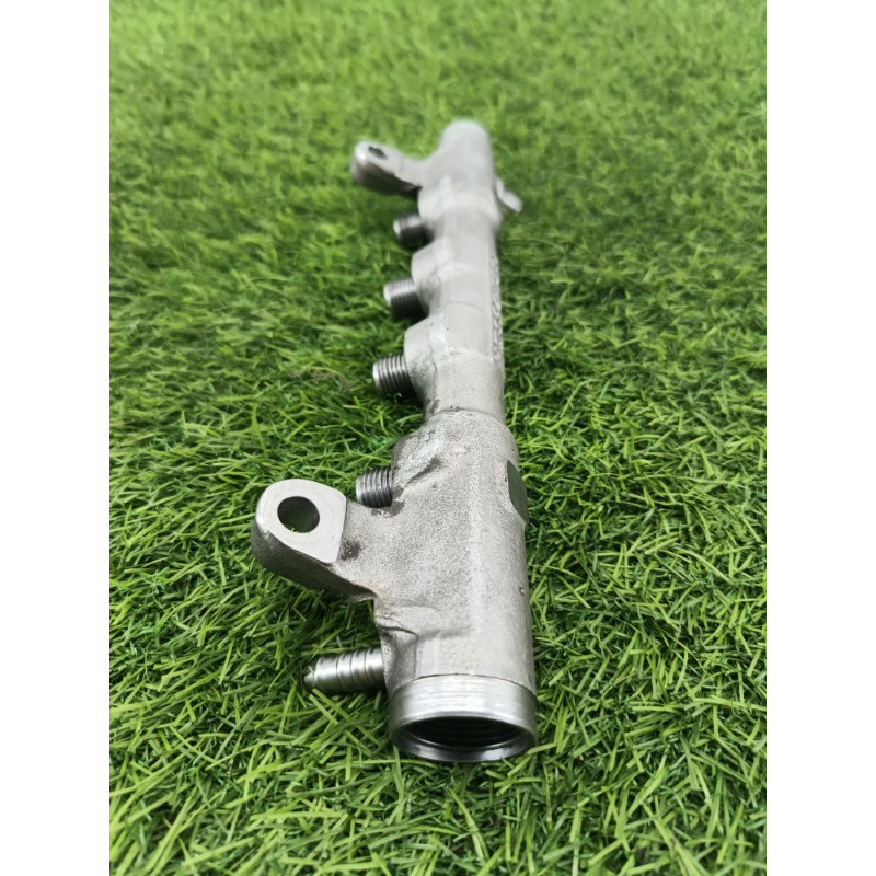 Топливная рампа (топливная система) AUDI A6 C7 2011 2.0 tdi 03l130089q