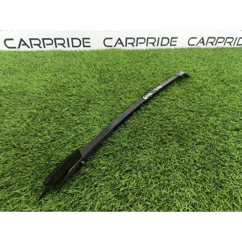 Направляющая стекла двери (кузов и элементы) Subaru Forester SK 2020 2.5 62240SJ000