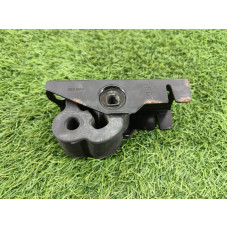 Кронштейн глушителя