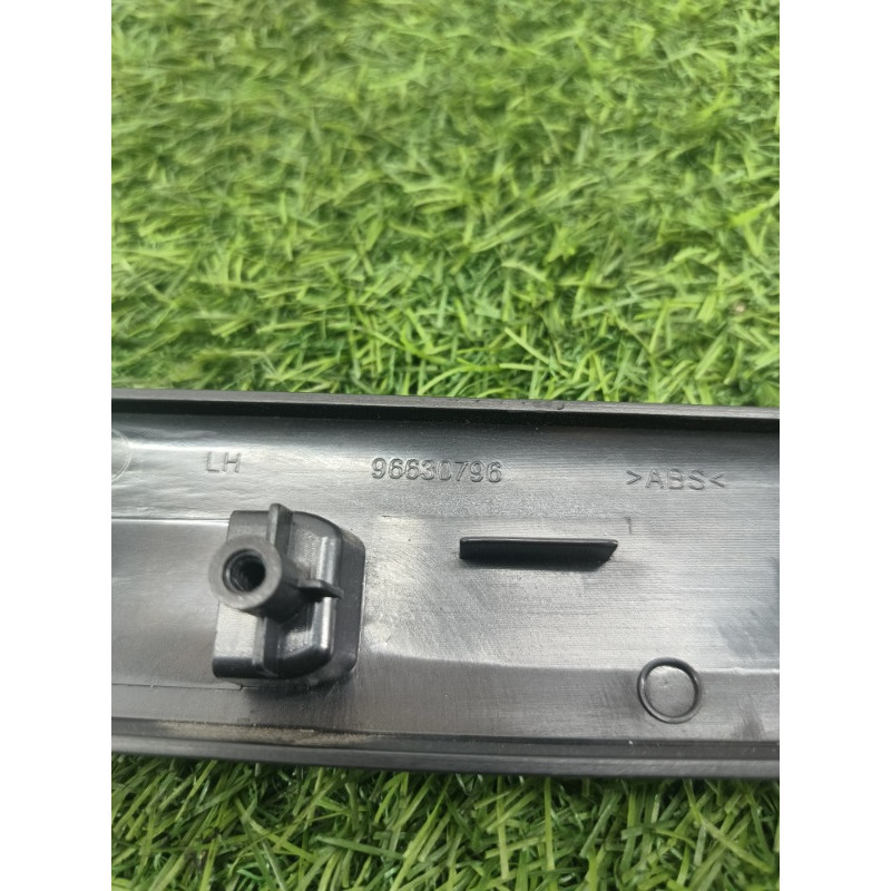 Декоративная накладка карты двери (салон) Chevrolet Captiva C140 2011 2.2 D (z22d1) 96630796