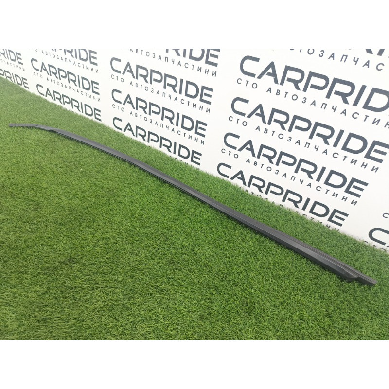 Уплотнитель проема двери (кузов и элементы) Chevrolet Captiva C140 2011 2.2 D (z22d1) 95061128