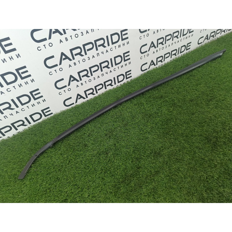 Уплотнитель проема двери (кузов и элементы) Chevrolet Captiva C140 2011 2.2 D (z22d1) 95061128