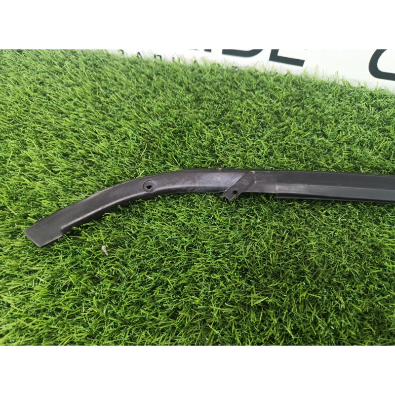 Уплотнитель проема двери (кузов и элементы) Chevrolet Captiva C140 2011 2.2 D (z22d1) 95061128