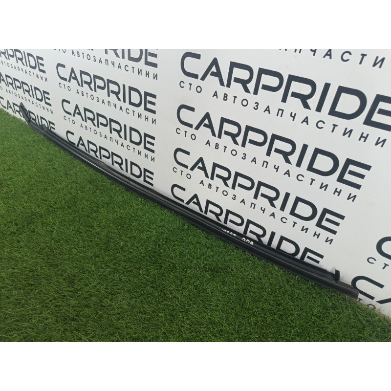 Уплотнитель проема двери (кузов и элементы) Chevrolet Captiva C140 2011 2.2 D (z22d1) 95061128