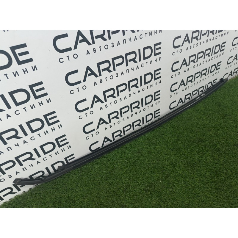 Уплотнитель проема двери (кузов и элементы) Chevrolet Captiva C140 2011 2.2 D (z22d1) 95061128