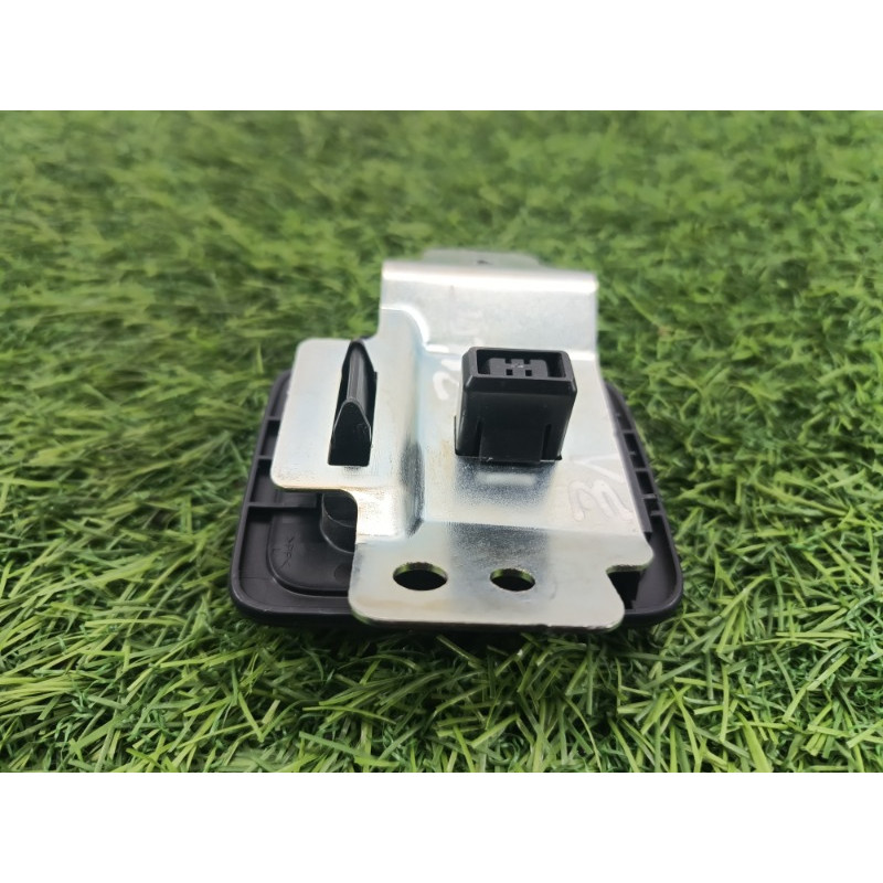 Петля багажника (кузов и элементы) Mitsubishi Outlander GM4W 2022 2.50