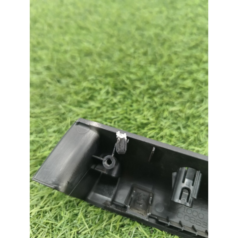 Декоративная накладка карты двери (салон) Mitsubishi Outlander GM4W 2022 2.50