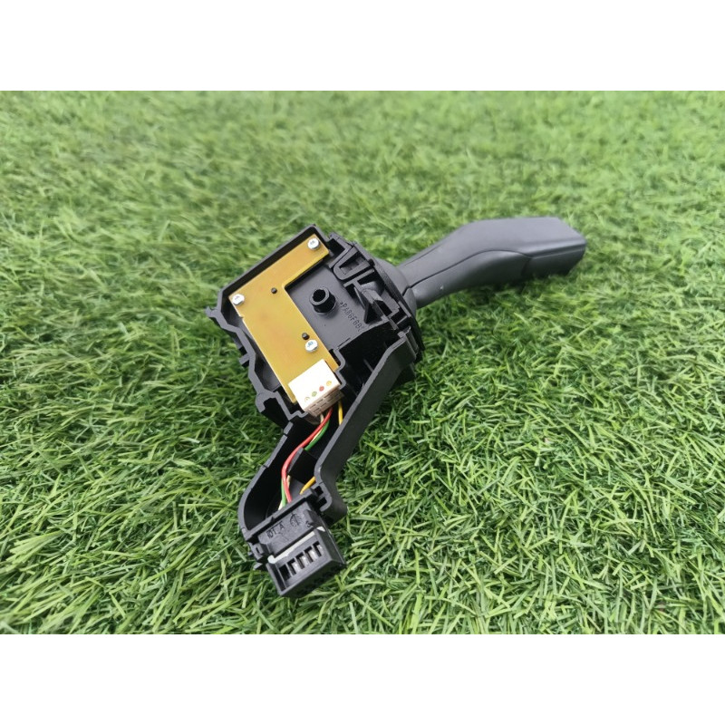 Переключатель поворотов (электрика) Volkswagen Tiguan 5N 2011 1.4 CAVA 1k0953513e