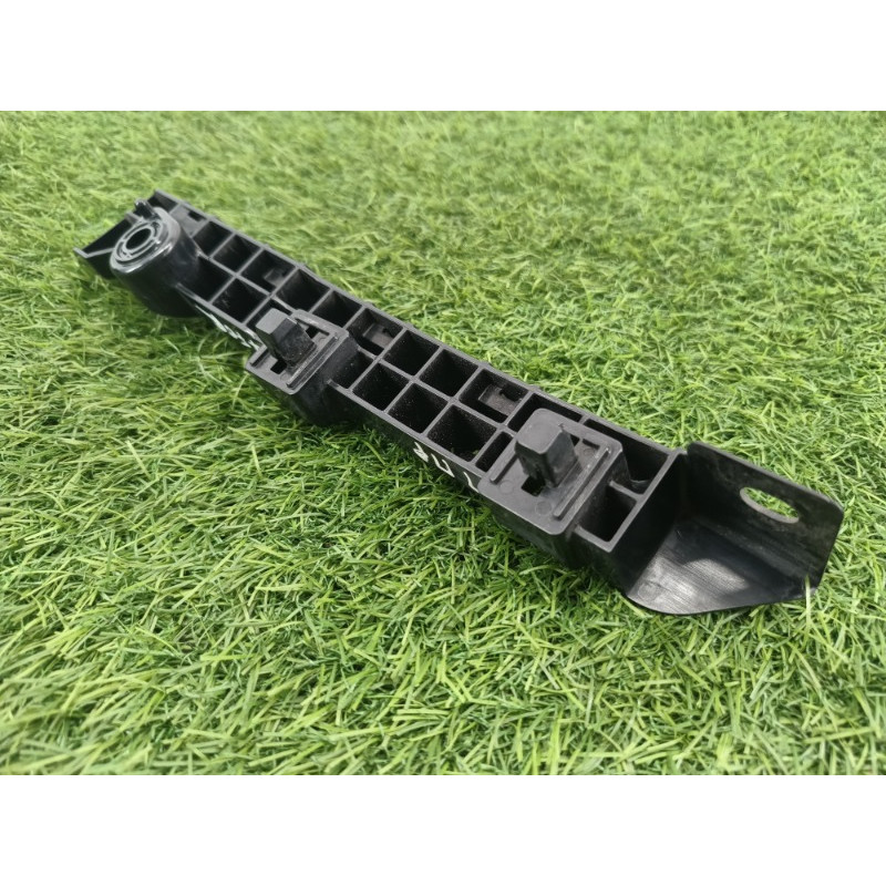 Кріплення бампера (кузов і елементи) Subaru Forester SK 2019 2.5 57707SJ021