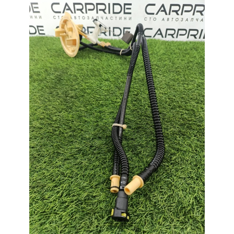 Датчик уровня топлива (электрика / датчики) Mercedes-Benz E-class w212 2013 2.2 CDI a2124700794