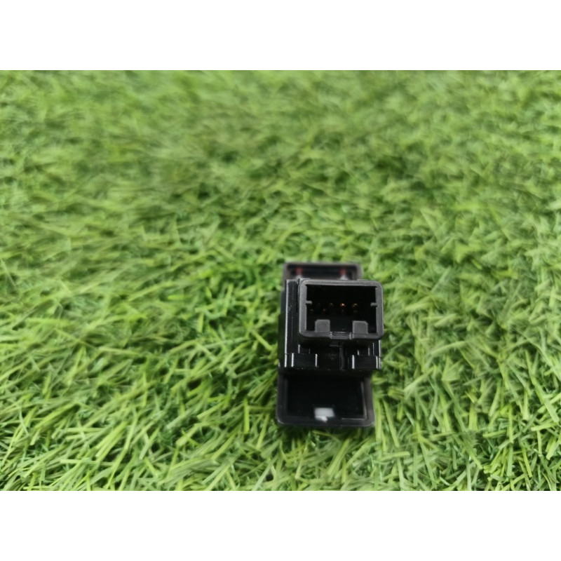 Кнопка аварийной сигнализации (электрика / кнопки) Subaru Forester SJ 83037FJ000