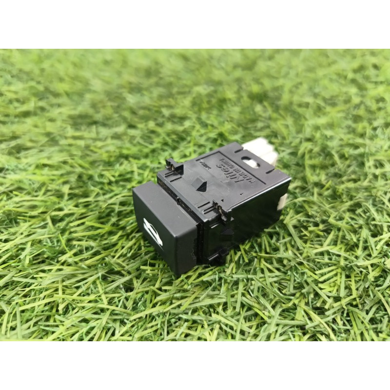 Кнопка помощи при подъеме (электрика / кнопки) Subaru Legacy BN 2016 2.5