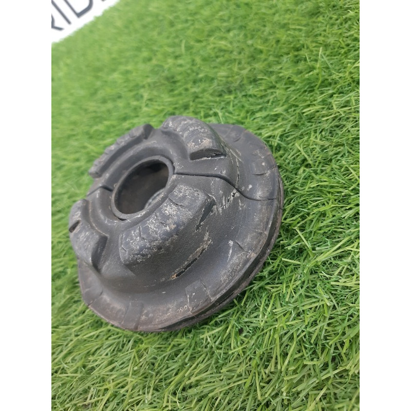 Опора пружины верхняя (подвеска) Audi A4 B8 8k0412377e