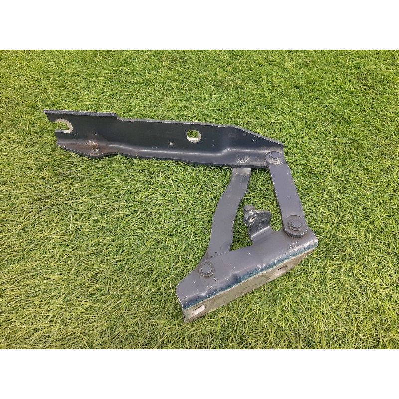 Петля капота (кузов і елементи) BMW 5-series E60 2004 M54B22 41617008728