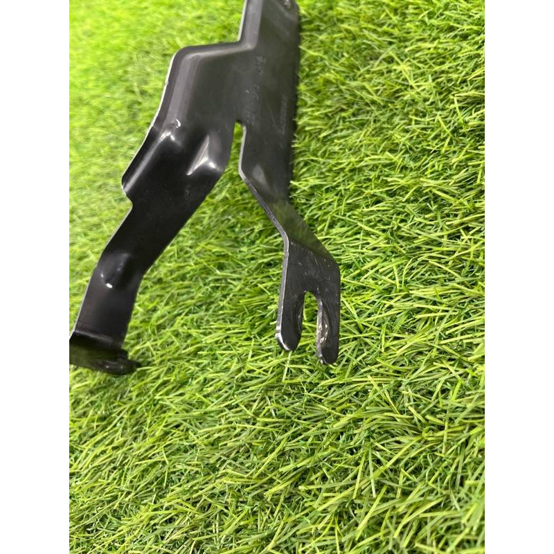 Кронштейн усилителя бампера (стекла и зеркала) Mercedes-Benz E-class w212 2013 2.2 CDI a2126200900