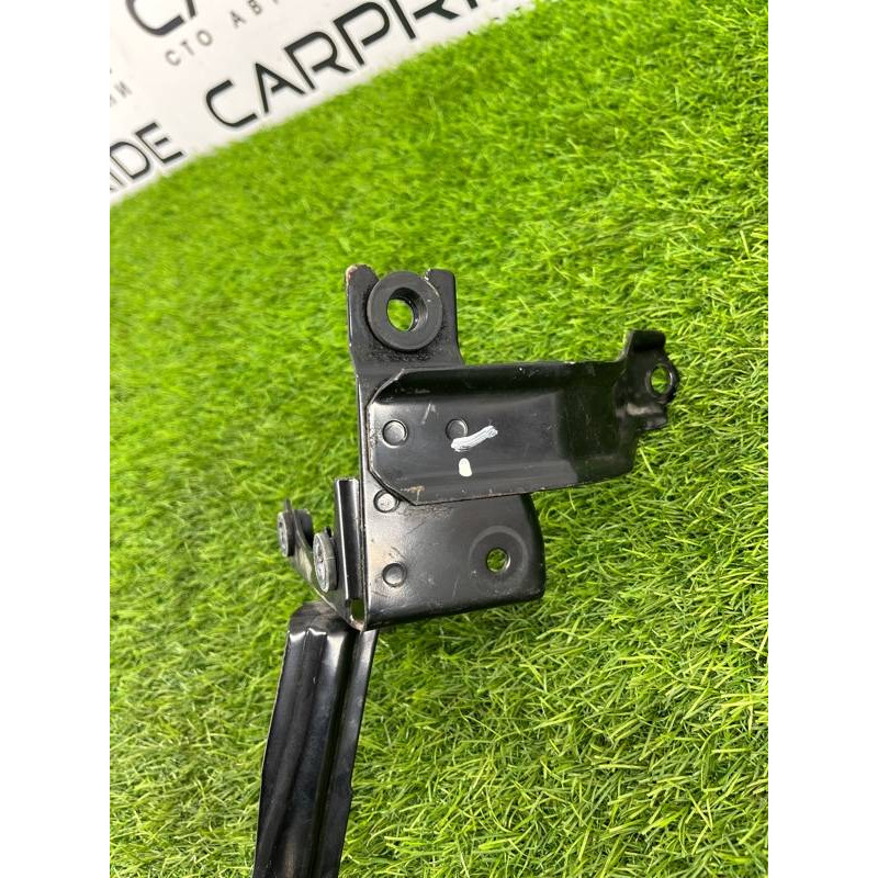 Кронштейн блока ABS (тормозная система) Subaru Forester SJ 27537FJ000