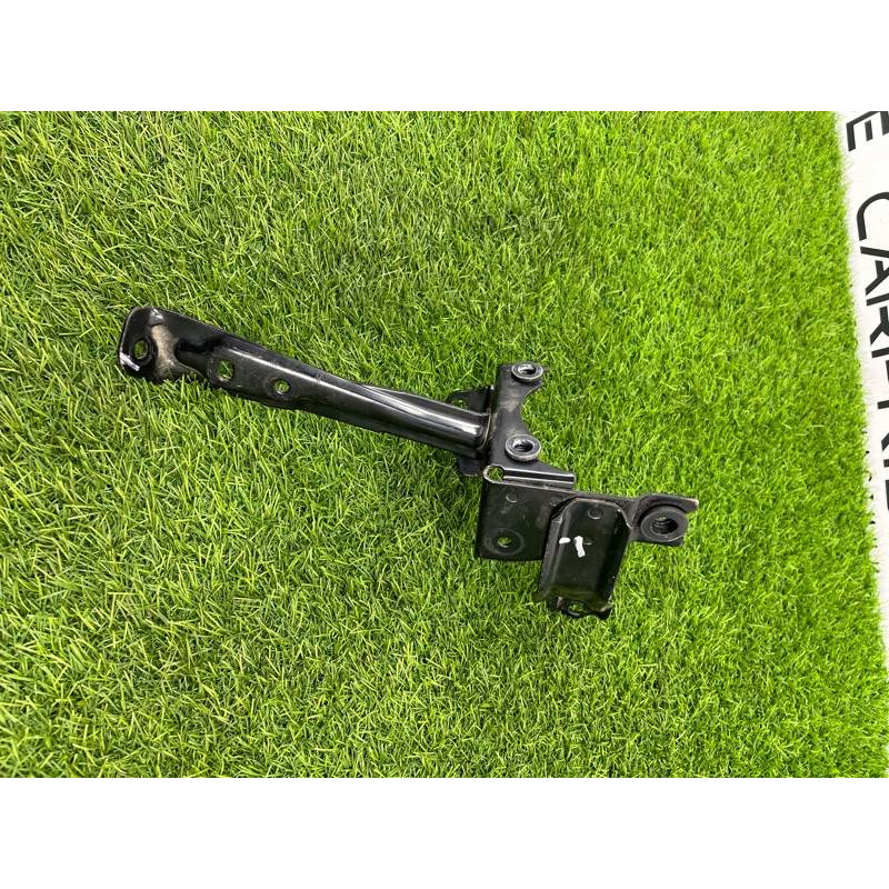 Кронштейн блока ABS (тормозная система) Subaru Forester SJ 27537FJ000