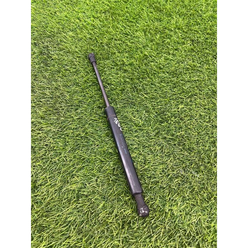 Амортизатор капота (кузов и элементы) BMW 5-series E60 2004 M54B22 51237008745