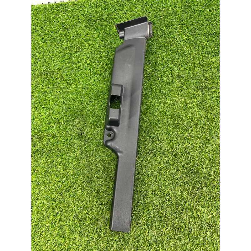 Накладка замка крышки багажника (салон) Subaru Legacy BN 2016 2.5 94511AL10AVH