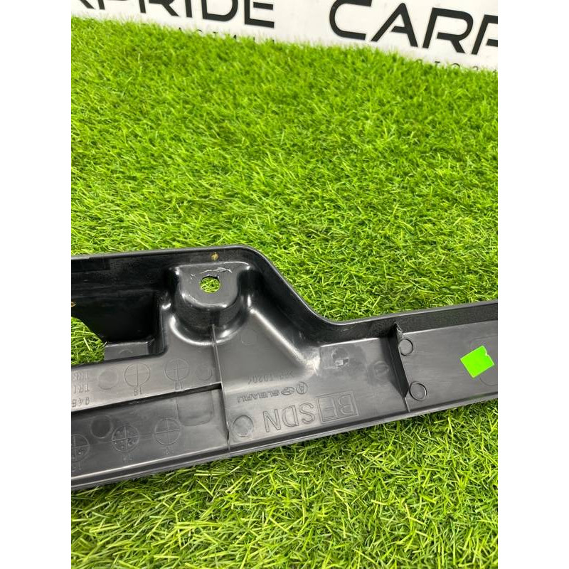 Накладка замка крышки багажника (салон) Subaru Legacy BN 2016 2.5 94511AL10AVH