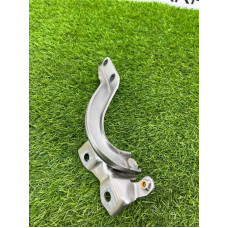 Петля капота