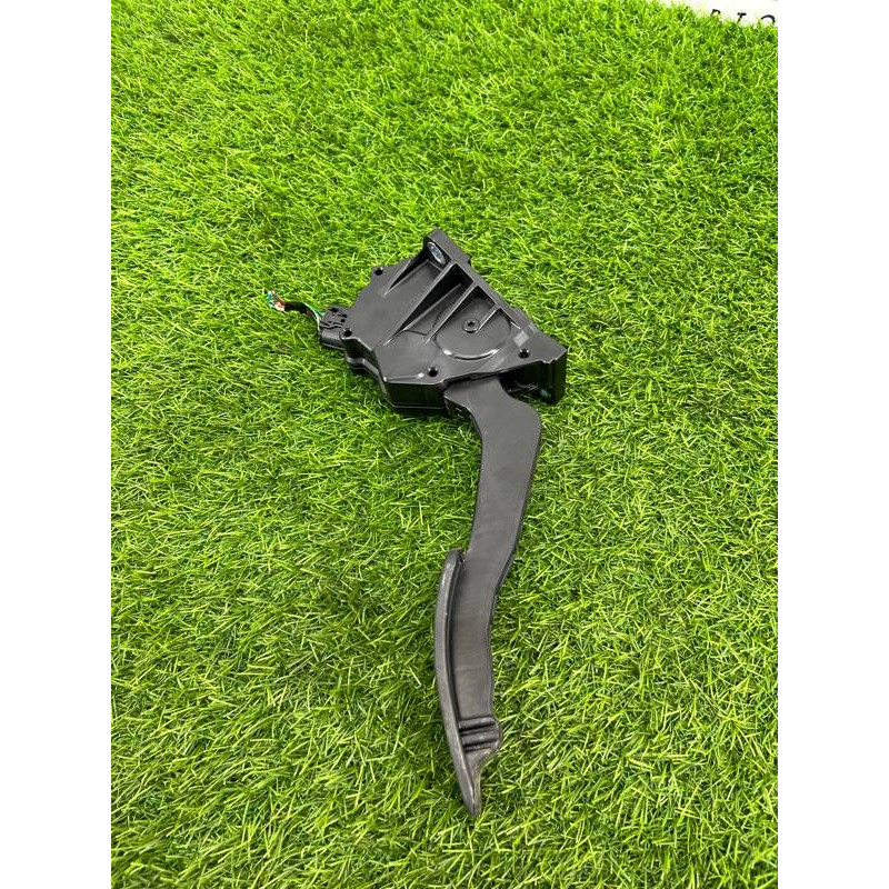 Педаль газа (электрика двигателя) Subaru Outback B15 36010al090