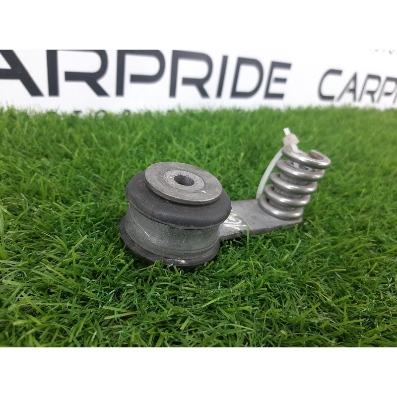 Кронштейн глушителя (выпускная система) Audi Q7 4M 2015 3.0 CRE 8k0253295