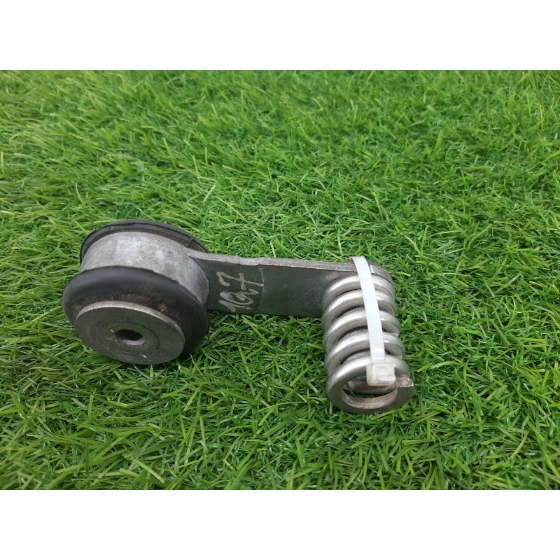 Кронштейн глушителя (выпускная система) Audi Q7 4M 2015 3.0 CRE 8k0253295