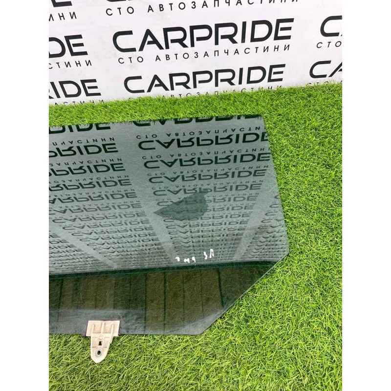 Стекло (кузов и элементы) Renault Megane 3 2011 1,5 dCi (K9K837) 823010028R