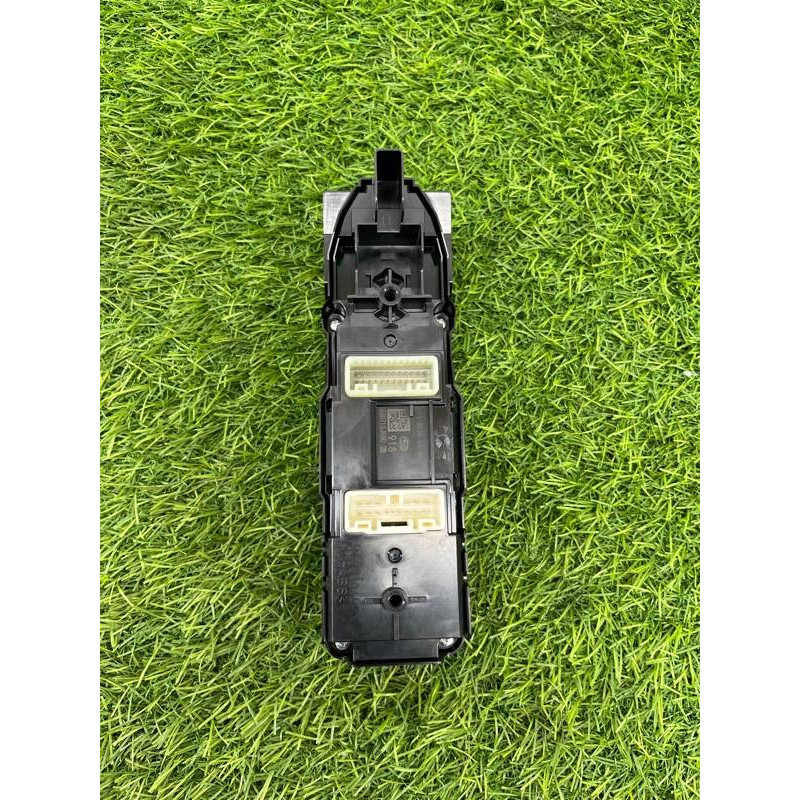 Блок кнопок стеклоподъемников (электрика / кнопки) Subaru Forester SK 2019 2.5 83071sj080