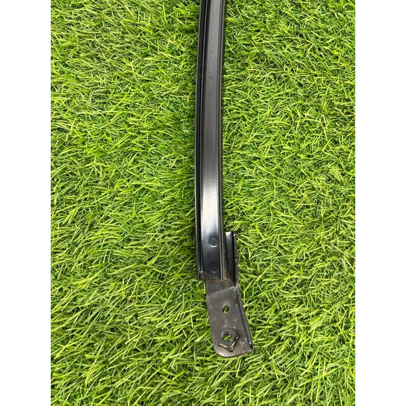 Направляющая стекла двери (кузов и элементы) Subaru Forester SK 2019 2.5 62240SJ000