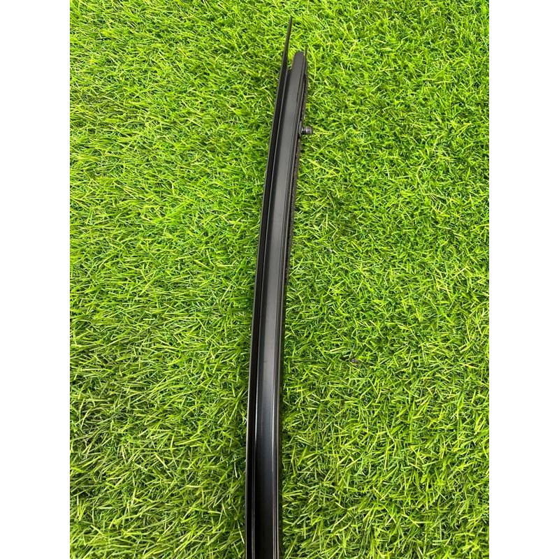 Направляющая стекла двери (кузов и элементы) Subaru Forester SK 2019 2.5 62240SJ000