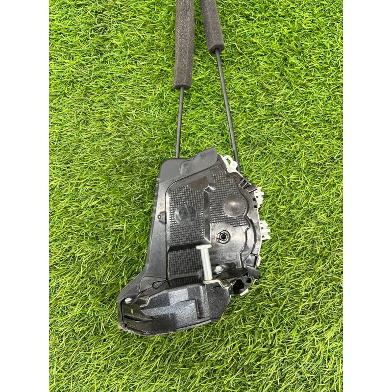 Замок двери (кузов и элементы) Subaru Forester SK 2019 2.5 61035SJ000