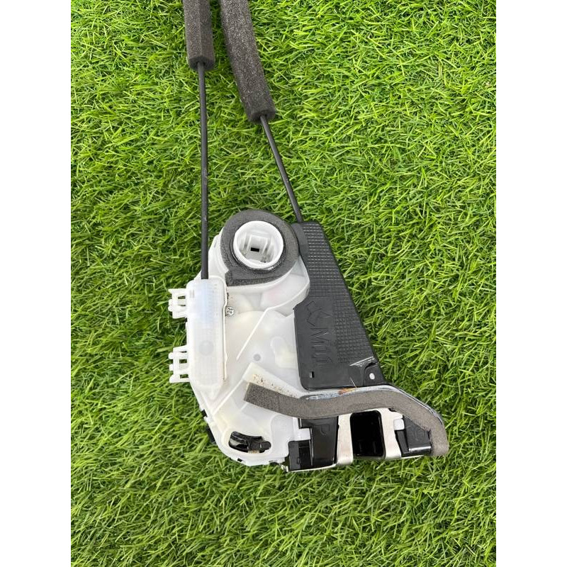 Замок двери (кузов и элементы) Subaru Forester SK 2019 2.5 61035SJ000