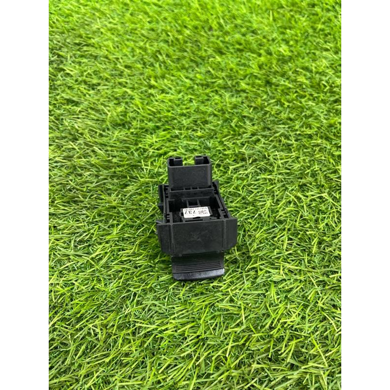 Кнопка стеклоподъемника (электрика / кнопки) Subaru Forester SK 2019 2.5 83071FL320