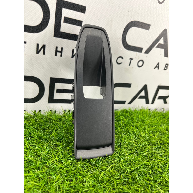 Накладка кнопок стеклоподъемника (салон) Subaru Forester SK 2019 2.5 83472FL000