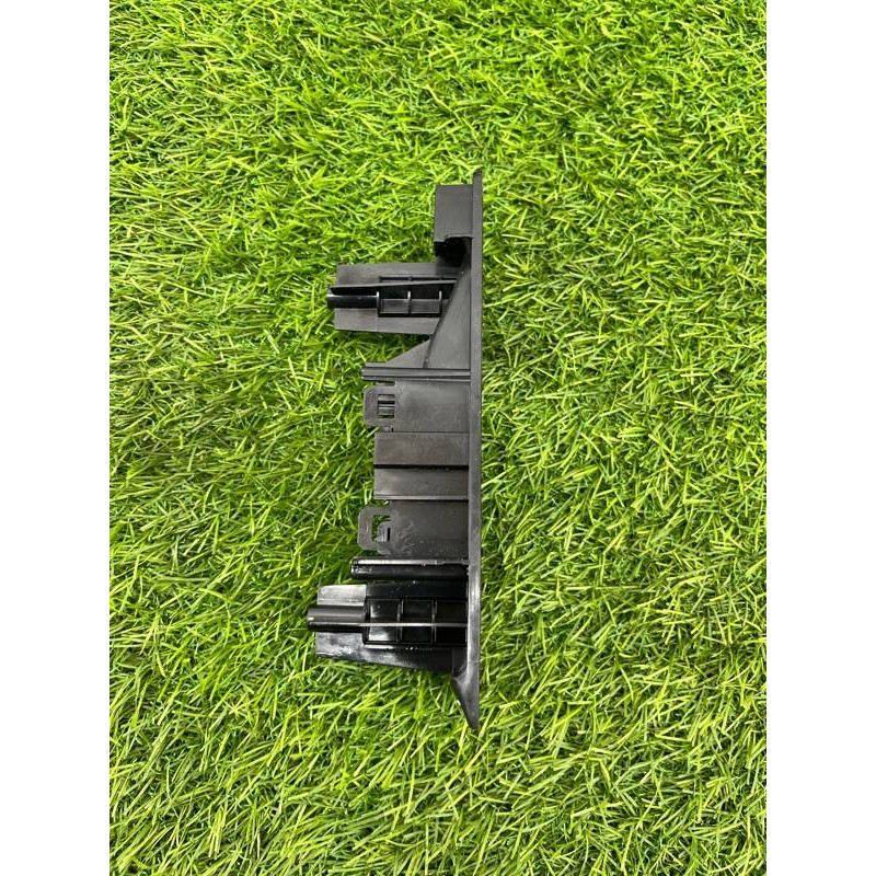 Накладка кнопок стеклоподъемника (салон) Subaru Forester SK 2019 2.5 83472FL000