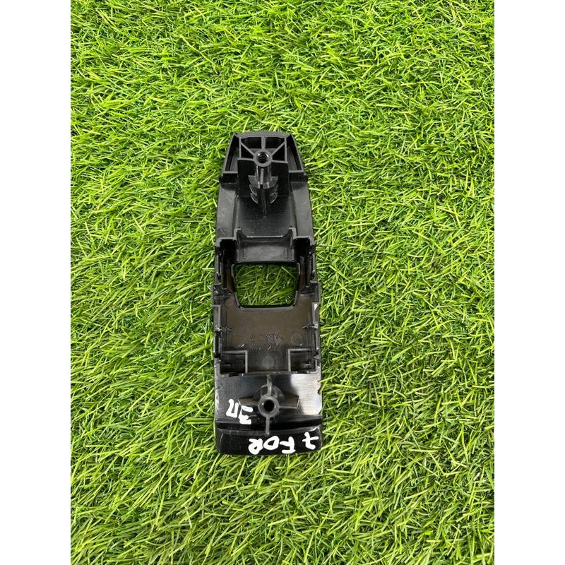 Накладка кнопок стеклоподъемника (салон) Subaru Forester SK 2019 2.5 83472FL000