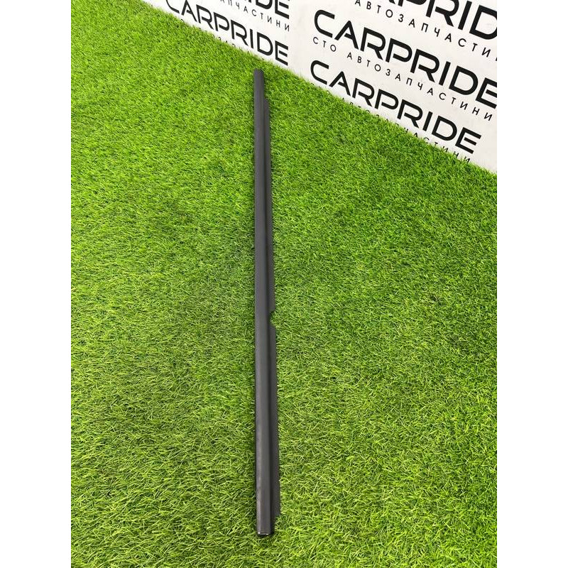 Молдинг стекла (кузов и элементы) Volkswagen Tiguan 5N 2011 1.4 CAVA 5N0839477A