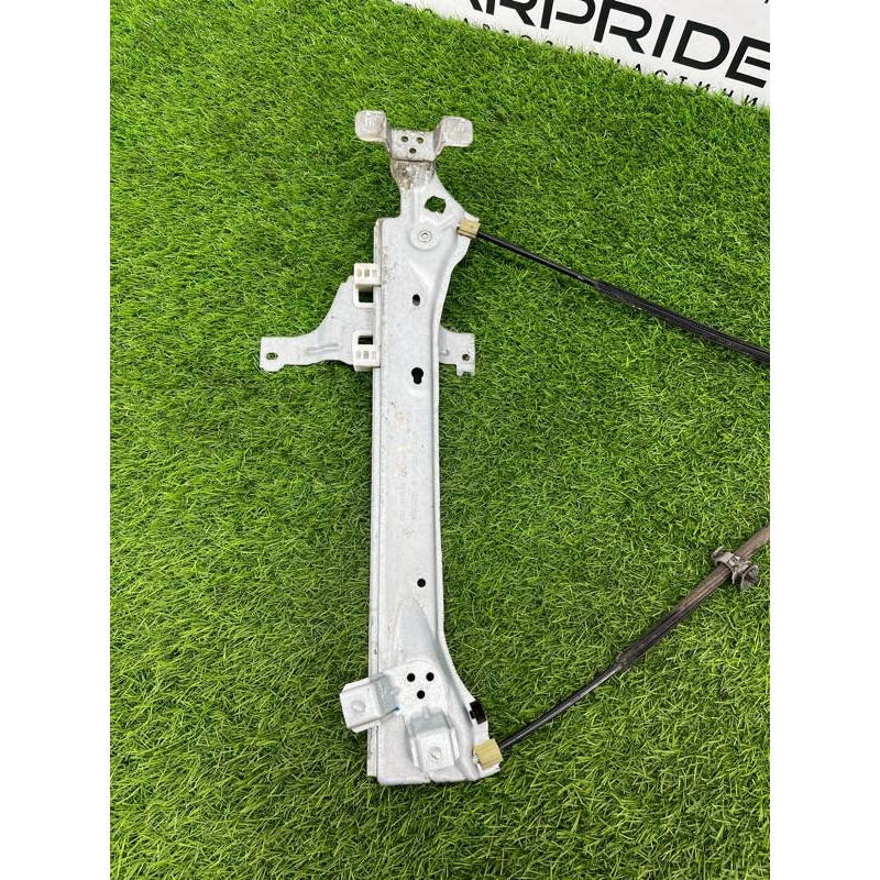 Механизм стеклоподъемника (кузов и элементы) Renault Megane 3 2011 1,5 dCi (K9K837)