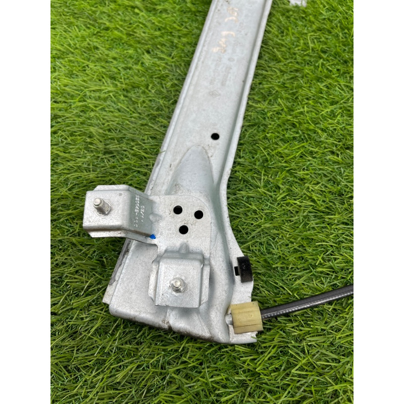 Механизм стеклоподъемника (кузов и элементы) Renault Megane 3 2011 1,5 dCi (K9K837)