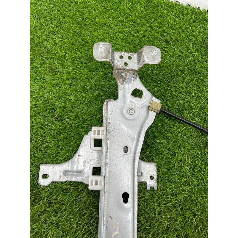 Механизм стеклоподъемника (кузов и элементы) Renault Megane 3 2011 1,5 dCi (K9K837)