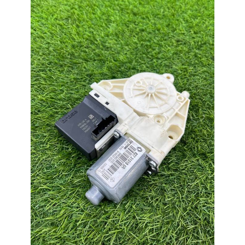 Мотор стеклоподъемника (электрика) Renault Megane 3 2011 1,5 dCi (K9K837) 827310185R